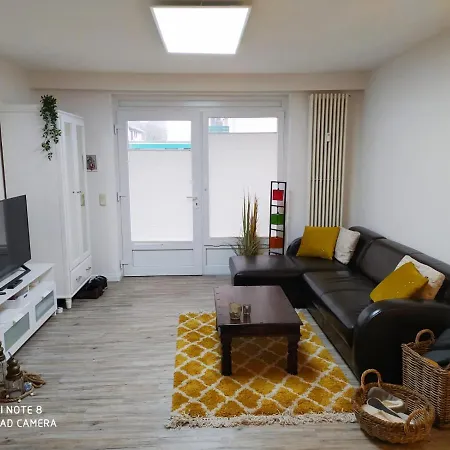 Hus Willem Apartment *
